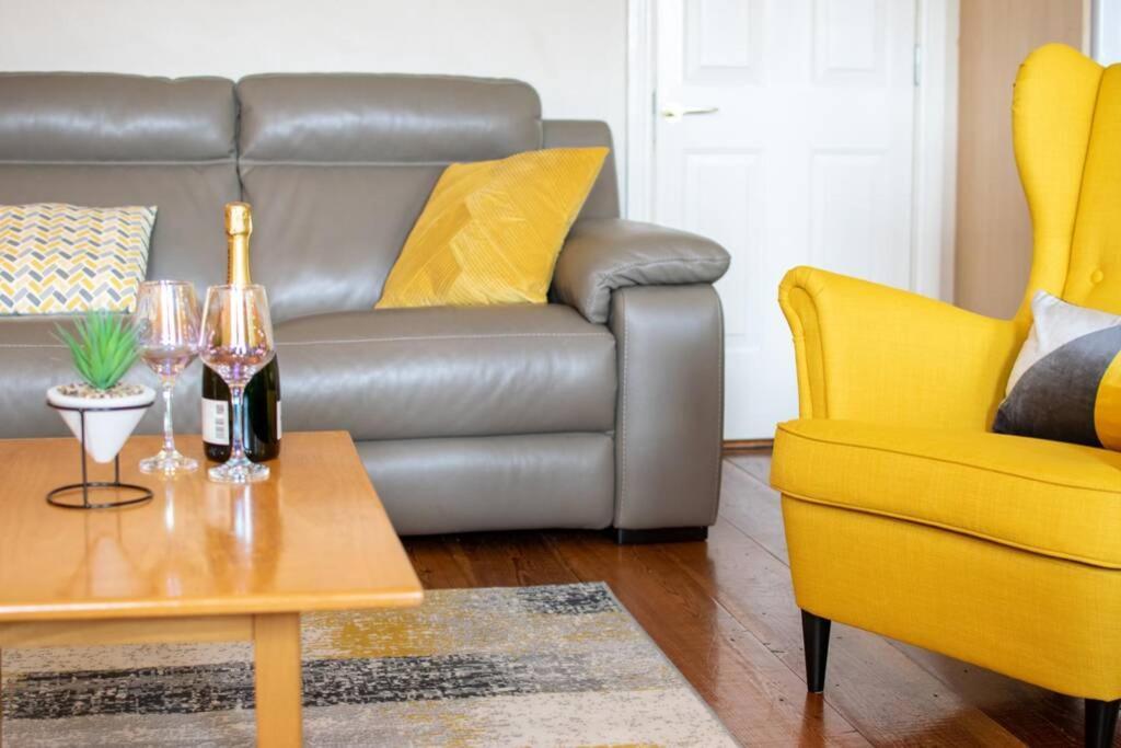 310 - The Carrowbeg At The Harbour Mills By Shortstays Westport Esterno foto
