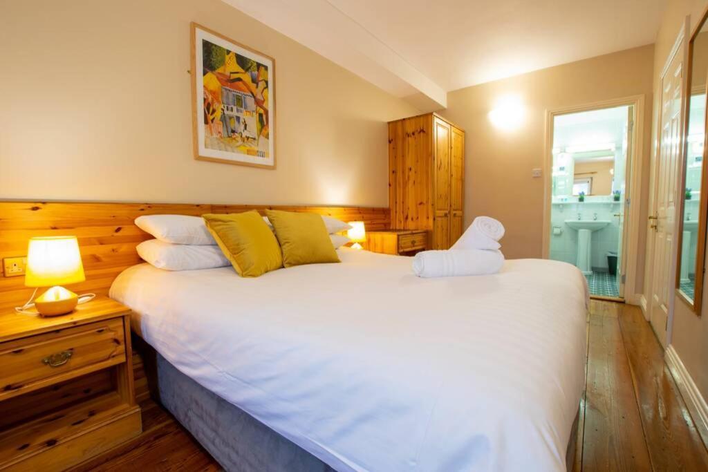 310 - The Carrowbeg At The Harbour Mills By Shortstays Westport Esterno foto