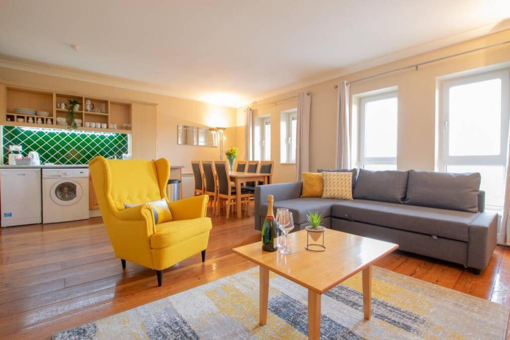310 - The Carrowbeg At The Harbour Mills By Shortstays Westport Esterno foto