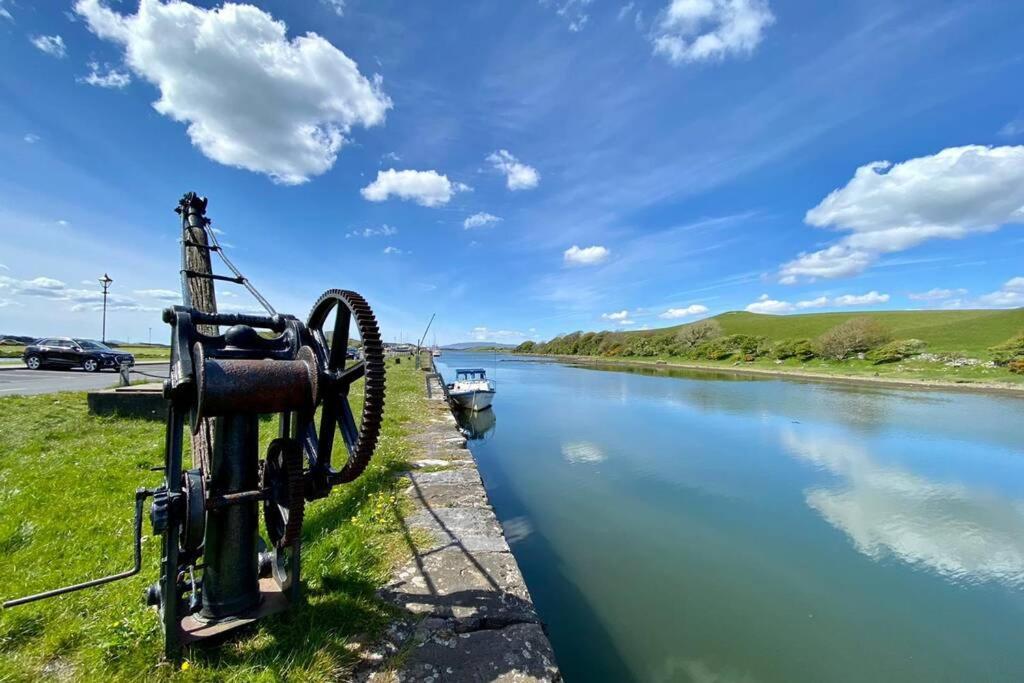 310 - The Carrowbeg At The Harbour Mills By Shortstays Westport Esterno foto
