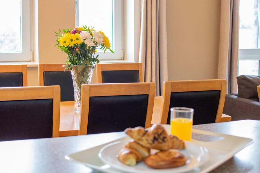 310 - The Carrowbeg At The Harbour Mills By Shortstays Westport Esterno foto
